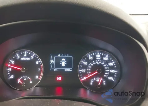 2019 Kia Sportage Lx z USA, uszkodzony, nr VIN KNDPMCAC5K7595869